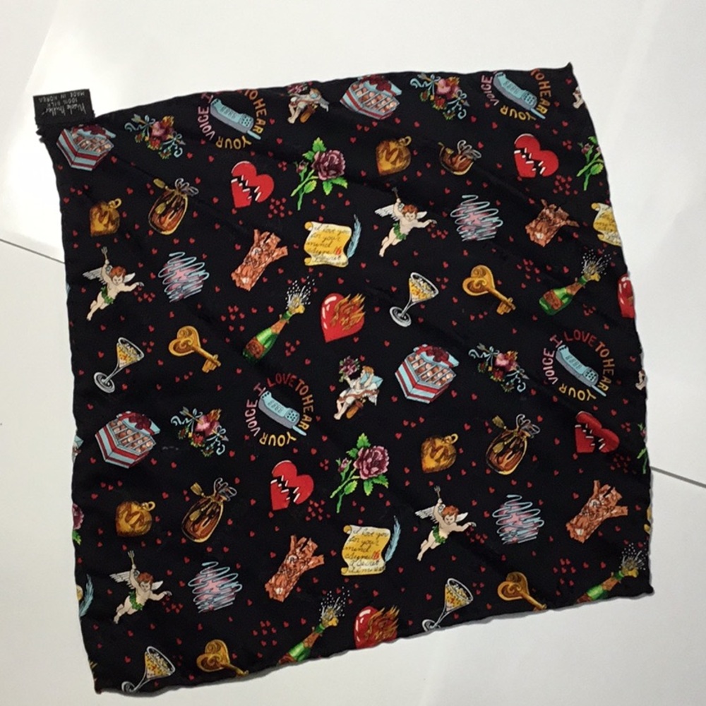 Nicole Miller Vintage Valentines Print Pocket Square.
